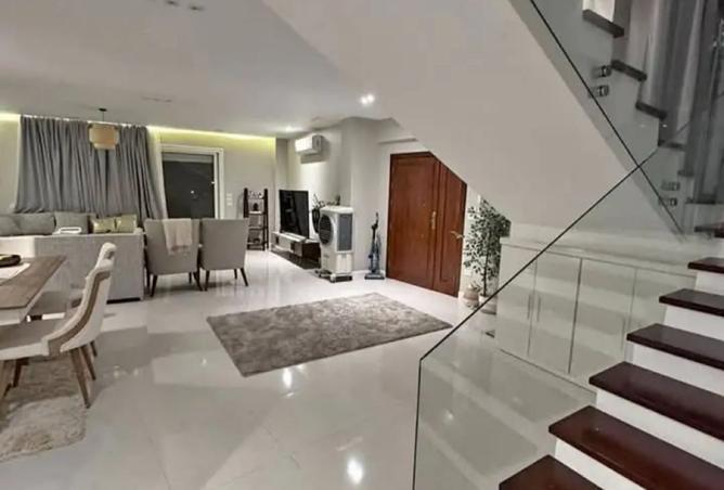 8074870 - Property Image 2