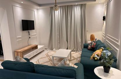 Apartment - 3 Bedrooms - 2 Bathrooms for rent in Gardenia City Compound Nasr City - Zahraa Madinat Nasr - Nasr City - Cairo