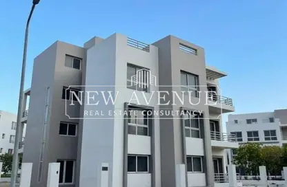 Duplex - 4 Bedrooms - 4 Bathrooms for sale in The Residences - Hyde Park - New Cairo City - Cairo