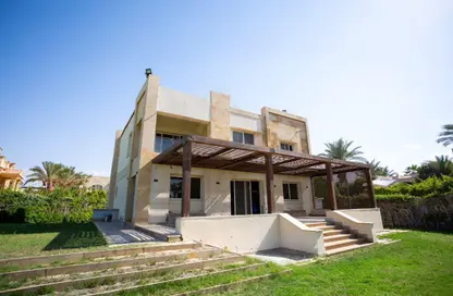 Villa - 6 Bedrooms - 6 Bathrooms for sale in Marina 5 - Marina - Al Alamein - North Coast