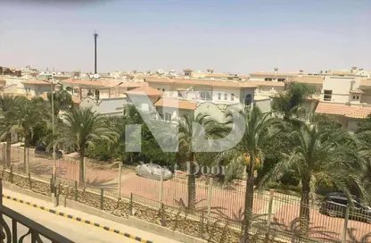 شقة - 3 غرف نوم - 3 حمامات للبيع في الشروق 2000 - كمبوندات الشروق - مدينة الشروق - القاهرة