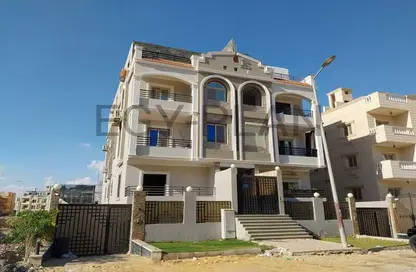 Apartment - 3 Bedrooms - 3 Bathrooms for sale in Cairo University Compound - Sheikh Zayed Compounds - Sheikh Zayed City - Giza