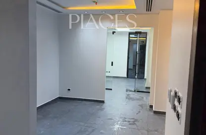 Office Space - Studio - 2 Bathrooms for rent in Hyde Park - 5th Settlement Compounds - The 5th Settlement - New Cairo City - Cairo