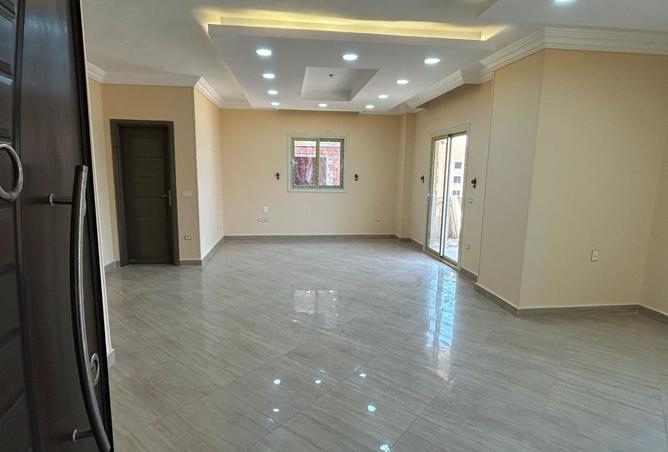 8493939 - Property Image 2