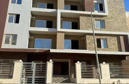 Apartment - 2 Bedrooms - 2 Bathrooms for sale in 2 and 2 - Al Andalus District - New Cairo City - Cairo