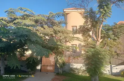 فيلا - 4 غرف نوم - 4 حمامات للبيع في كمبوندات الشروق - مدينة الشروق - القاهرة فيلا - 4 غرف نوم - 4 حمامات للبيع في كمبوندات الشروق - مدينة الشروق - القاهرة