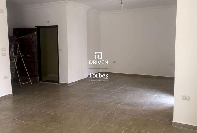 8053005 - Property Image 3