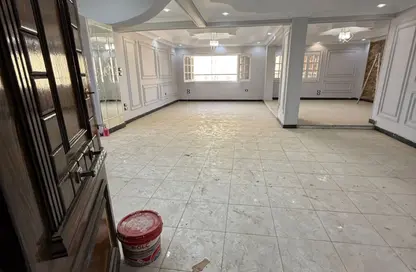 Apartment - 4 Bedrooms - 2 Bathrooms for sale in Al Tahrir St. - Dokki - Giza Apartment - 4 Bedrooms - 2 Bathrooms for sale in Al Tahrir St. - Dokki - Giza