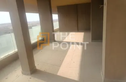 (بنتهاوس  (روف - 3 غرف نوم - 3 حمامات للبيع في كمبوند البروج - كمبوندات الشروق - مدينة الشروق - القاهرة
