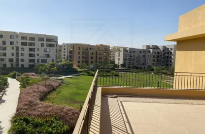 Apartment - 4 Bedrooms - 4 Bathrooms for sale in O West - 6 October Compounds - 6 October City - Giza