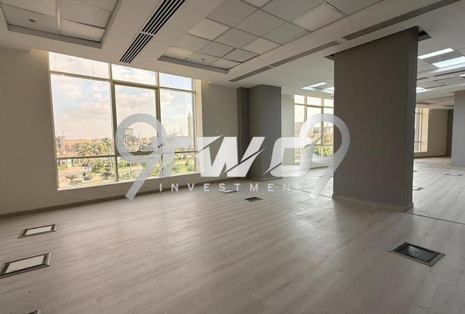 8321330 - Property Image 3