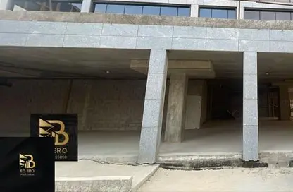 مطعم - استوديو - 1 حمام للبيع في مول المحور - محور 26 يوليو - مدينة 6 أكتوبر - الجيزة
