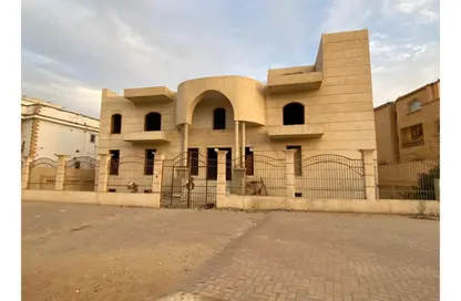 Apartment - 3 Bedrooms - 3 Bathrooms for sale in Waslet Dahshur Road - Sheikh Zayed City - Giza