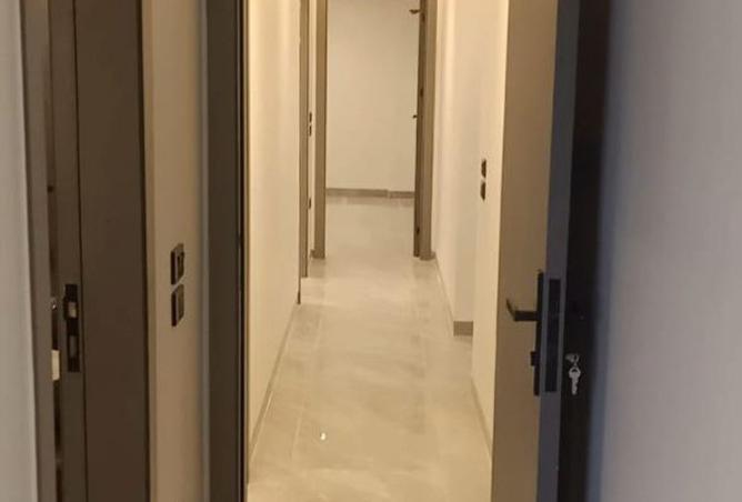 8220105 - Property Image 2