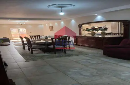 شقة - 3 غرف نوم - 2 حمامات للبيع في طريق الشروق - المجاورة الاولي - الحي الثامن - مدينة الشروق - القاهرة