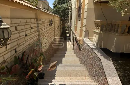 شقة - 3 غرف نوم - 1 حمام للبيع في شارع محمد حسين محمود - المنطقة ه - حى جنوب الاكايمية - مدينة القاهرة الجديدة - القاهرة