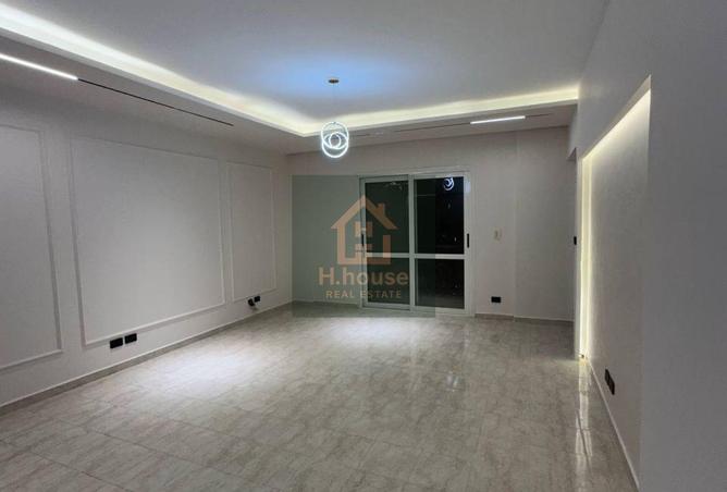 8327695 - Property Main Image