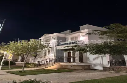 Villa - 4 Bedrooms - 3 Bathrooms for sale in Mountain View iCity - 5th Settlement Compounds - The 5th Settlement - New Cairo City - Cairo