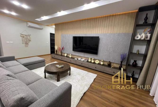 8116157 - Property Image 2