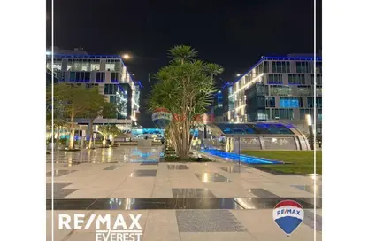 Office Space - Studio - 1 Bathroom for sale in Arkan Plaza - 26th of July Corridor - Sheikh Zayed City - Giza