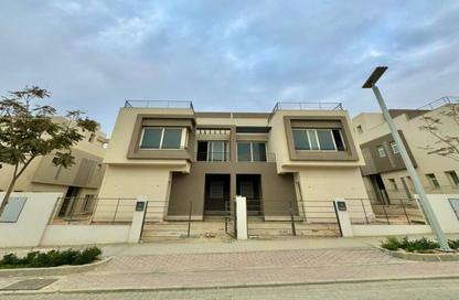 Villa - 5 Bedrooms - 5 Bathrooms for sale in Palm Hills New Cairo - 5th Settlement Compounds - The 5th Settlement - New Cairo City - Cairo