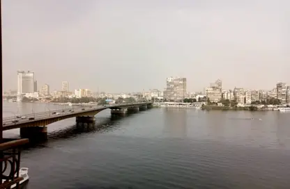 Apartment - 3 Bedrooms - 3 Bathrooms for rent in Nile St. - Dokki - Giza