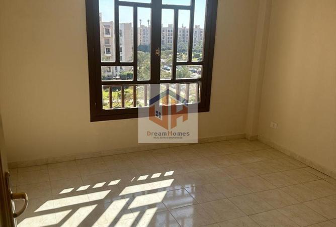 8300310 - Property Image 2