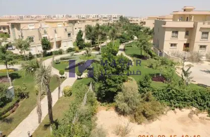 Apartment - 3 Bedrooms - 2 Bathrooms for sale in Flowers Park - North Investors Area - New Cairo City - Cairo