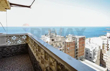Apartment - 5 Bedrooms - 4 Bathrooms for sale in Sporting - Hay Sharq - Alexandria