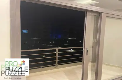شقة - 3 غرف نوم - 3 حمامات للايجار في مون ريزيدنس - فيفث سكوير - التجمع الخامس - مدينة القاهرة الجديدة - القاهرة