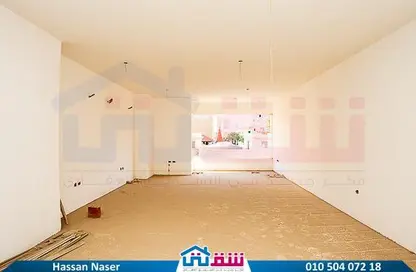 Apartment - 3 Bedrooms - 3 Bathrooms for sale in Zezenia - Hay Sharq - Alexandria