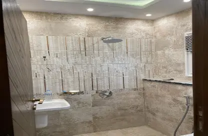 Villa - 4 Bedrooms - 3 Bathrooms for rent in Madinaty - Cairo