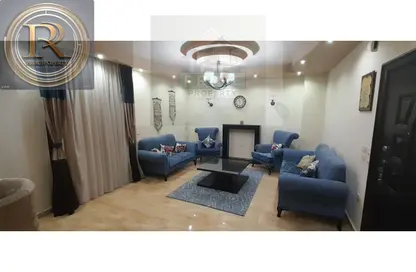 Apartment - 3 Bedrooms - 3 Bathrooms for rent in Mohamed Emad Ragheb St. ( Al Tahrir Road ) - 3rd District - 6 October City - Giza