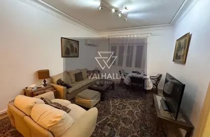 شقة - 2 غرف نوم - 2 حمامات للايجار في شارع العادل ابو بكر - الزمالك - القاهرة