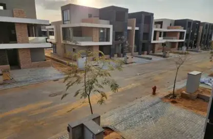 Villa - 4 Bedrooms - 4 Bathrooms for sale in Midtown - South Investors Area - New Cairo City - Cairo