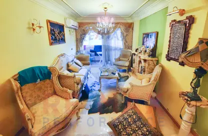 Apartment - 3 Bedrooms - 2 Bathrooms for sale in Winget st. - Bolkly - Hay Sharq - Alexandria