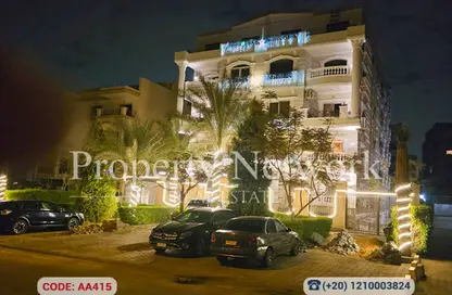 Apartment - 4 Bedrooms - 3 Bathrooms for sale in West Arabella - 5th Settlement Compounds - The 5th Settlement - New Cairo City - Cairo