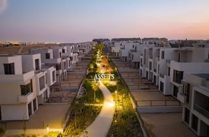 Townhouse - 3 Bedrooms - 5 Bathrooms for sale in Sodic East - 6th District - New Heliopolis - Cairo