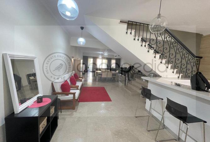 8204064 - Property Image 2