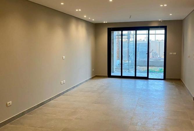 8427030 - Property Image 3