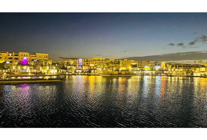 8043953 - Property Image 2