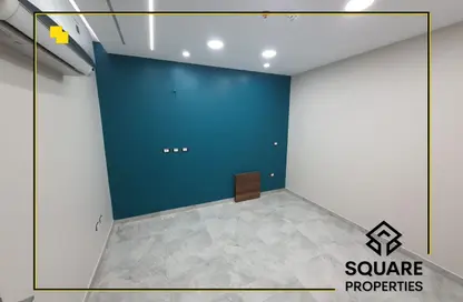 Clinic - Studio - 1 Bathroom for rent in The Gate Plaza Mall - 10th District - Sheikh Zayed City - Giza