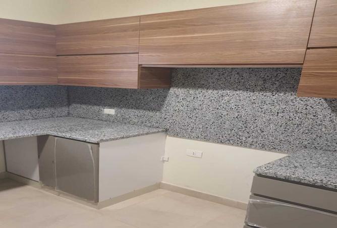 8368244 - Property Image 3