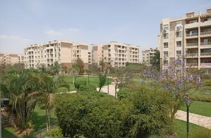 Apartment - 2 Bedrooms - 2 Bathrooms for sale in Madinaty - Cairo