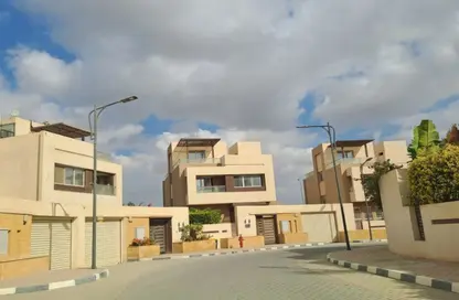 Twin House - 3 Bedrooms - 4 Bathrooms for sale in Upville - Cairo Alexandria Desert Road - 6 October City - Giza