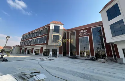 Office Space - Studio - 2 Bathrooms for rent in Gamal Abdel Nasser Axis - The 3rd Settlement - New Cairo City - Cairo