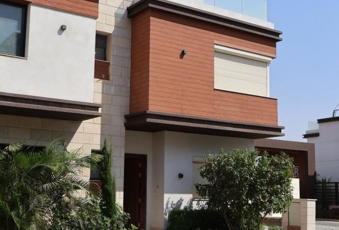 8073373 - Property Image 3