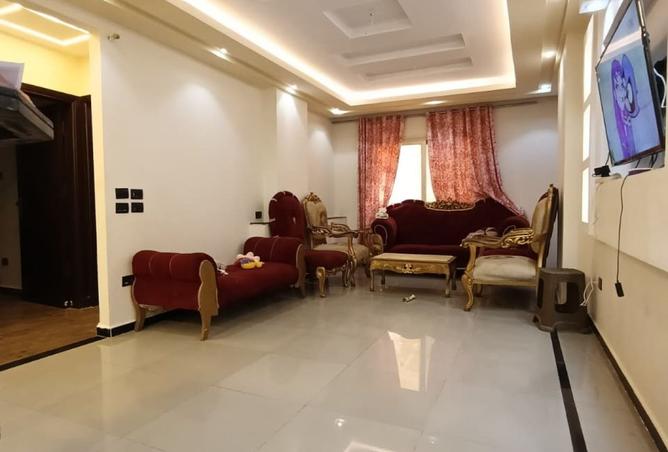8125601 - Property Image 2