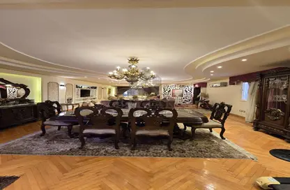 شقة - 3 غرف نوم - 3 حمامات للبيع في شارع ابو قير - جليم - حي شرق - الاسكندرية