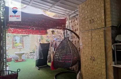 Apartment - 3 Bedrooms - 2 Bathrooms for sale in Abd Al Aziz Essa St. - 10th Zone - Nasr City - Cairo